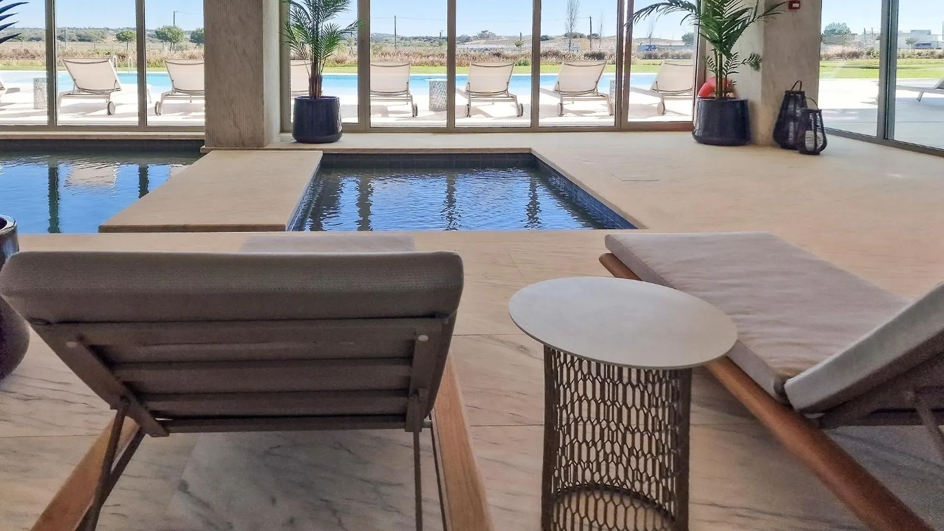 Bayline Condominium - Heated Indoor Swimming Pool - Spa - By Bedzy Armação de Pêra Apartman