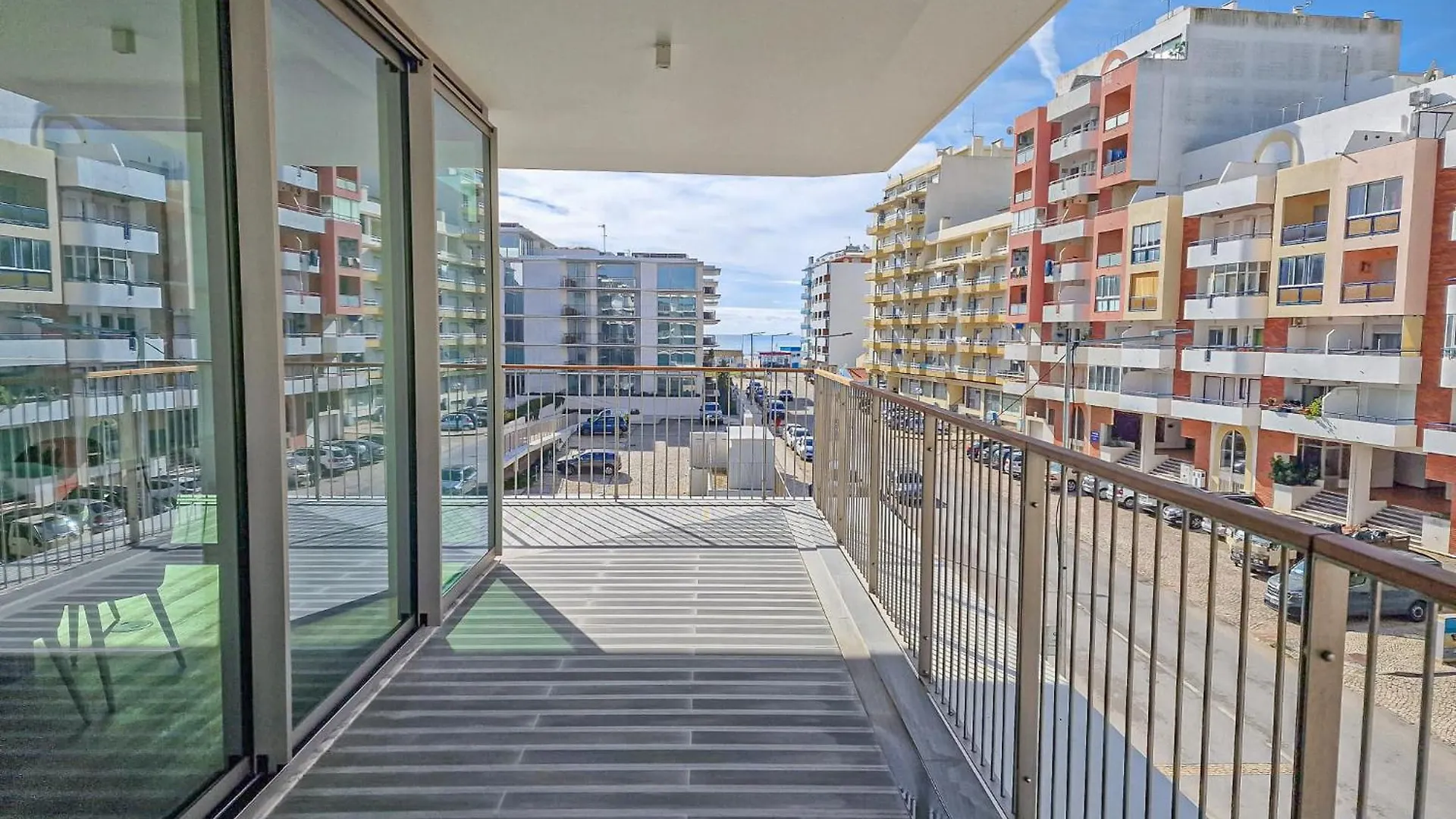 Bayline Condominium - Heated Indoor Swimming Pool - Spa - By Bedzy Armação de Pêra 0*,