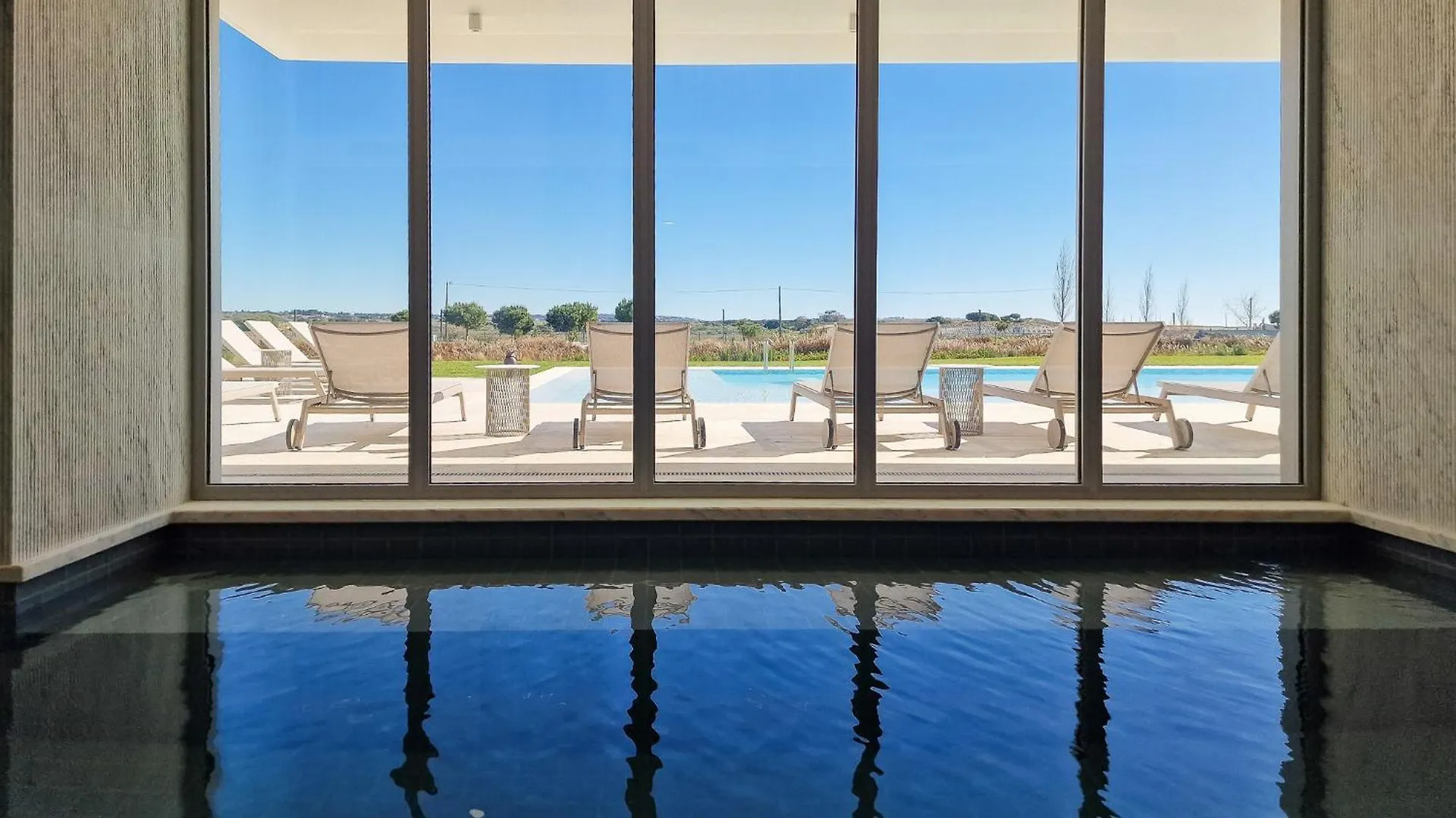 Bayline Condominium - Heated Indoor Swimming Pool - Spa - By Bedzy Armacao de Pera Portugal