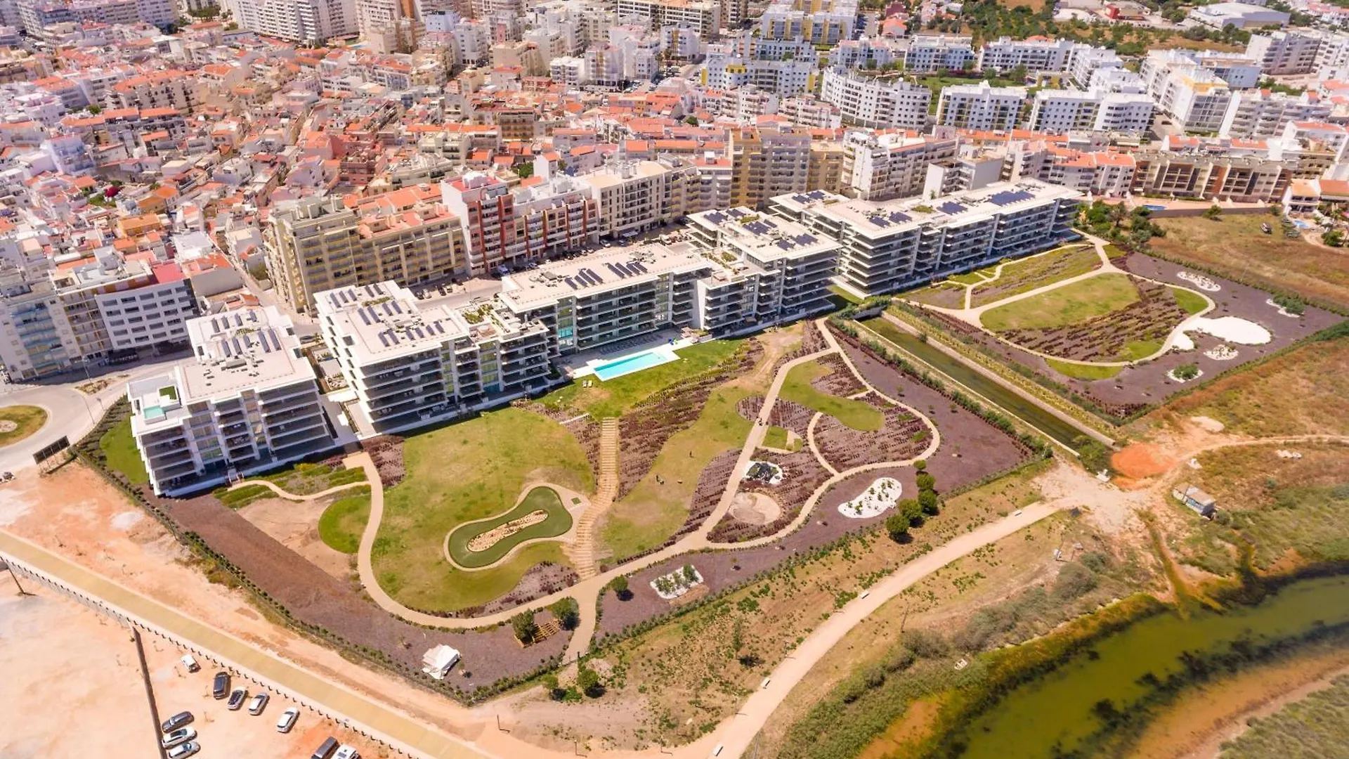 Bayline Condominium - Heated Indoor Swimming Pool - Spa - By Bedzy Armacao de Pera Portugal