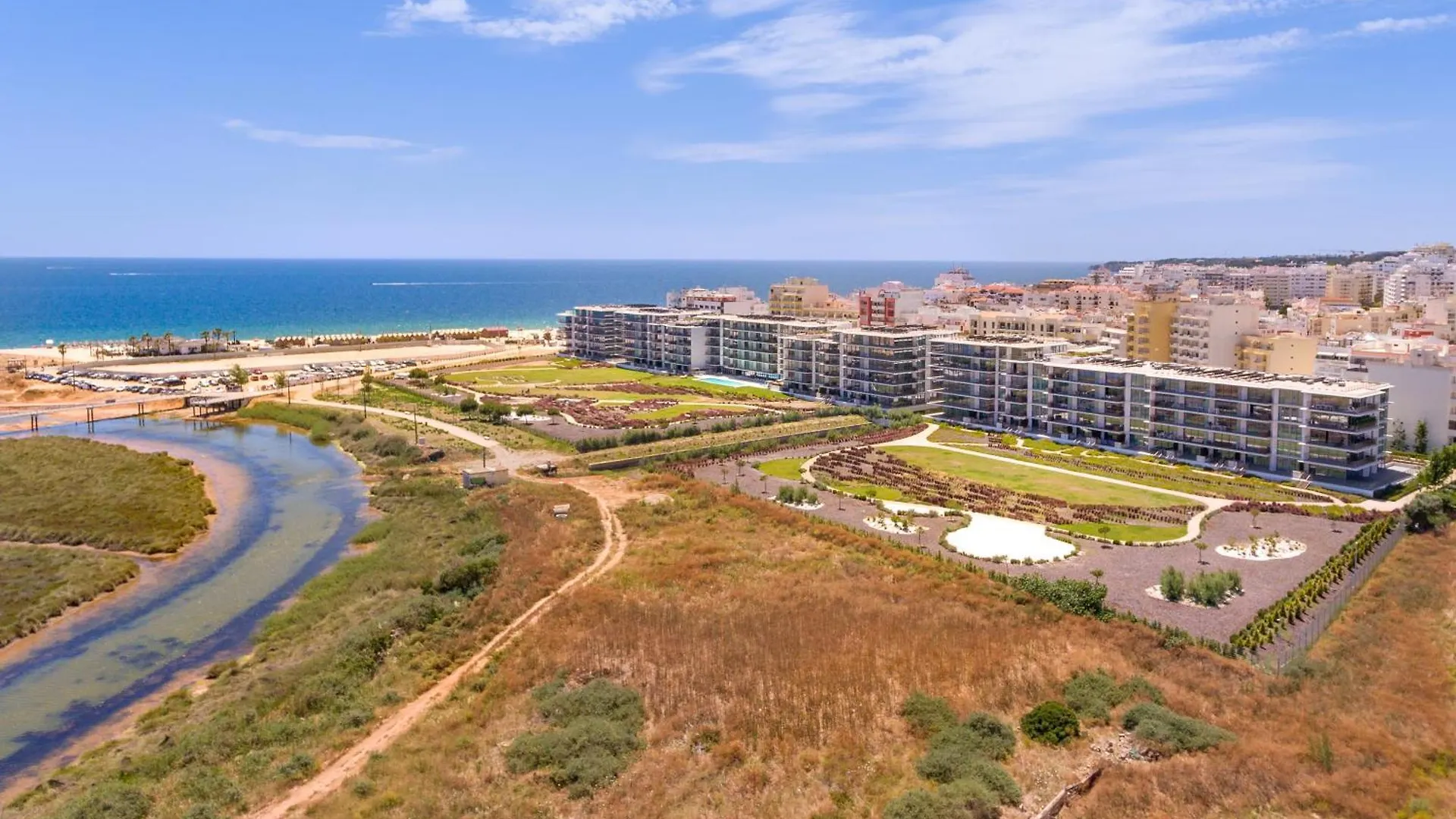 Apartment Bayline Condominium - Heated Indoor Swimming Pool - Spa - By Bedzy Armacao de Pera Portugal