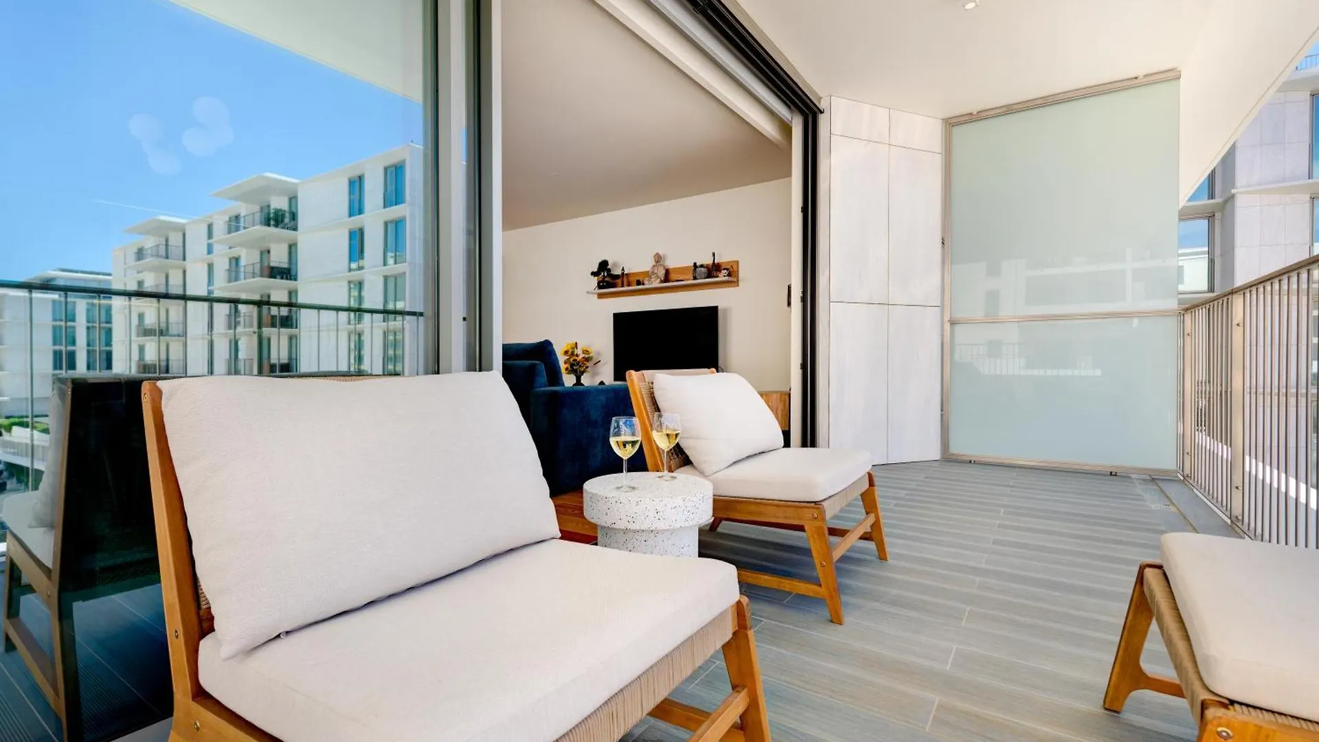 Bayline Condominium - Heated Indoor Swimming Pool - Spa - By Bedzy Armacao de Pera 0*,  Portugal