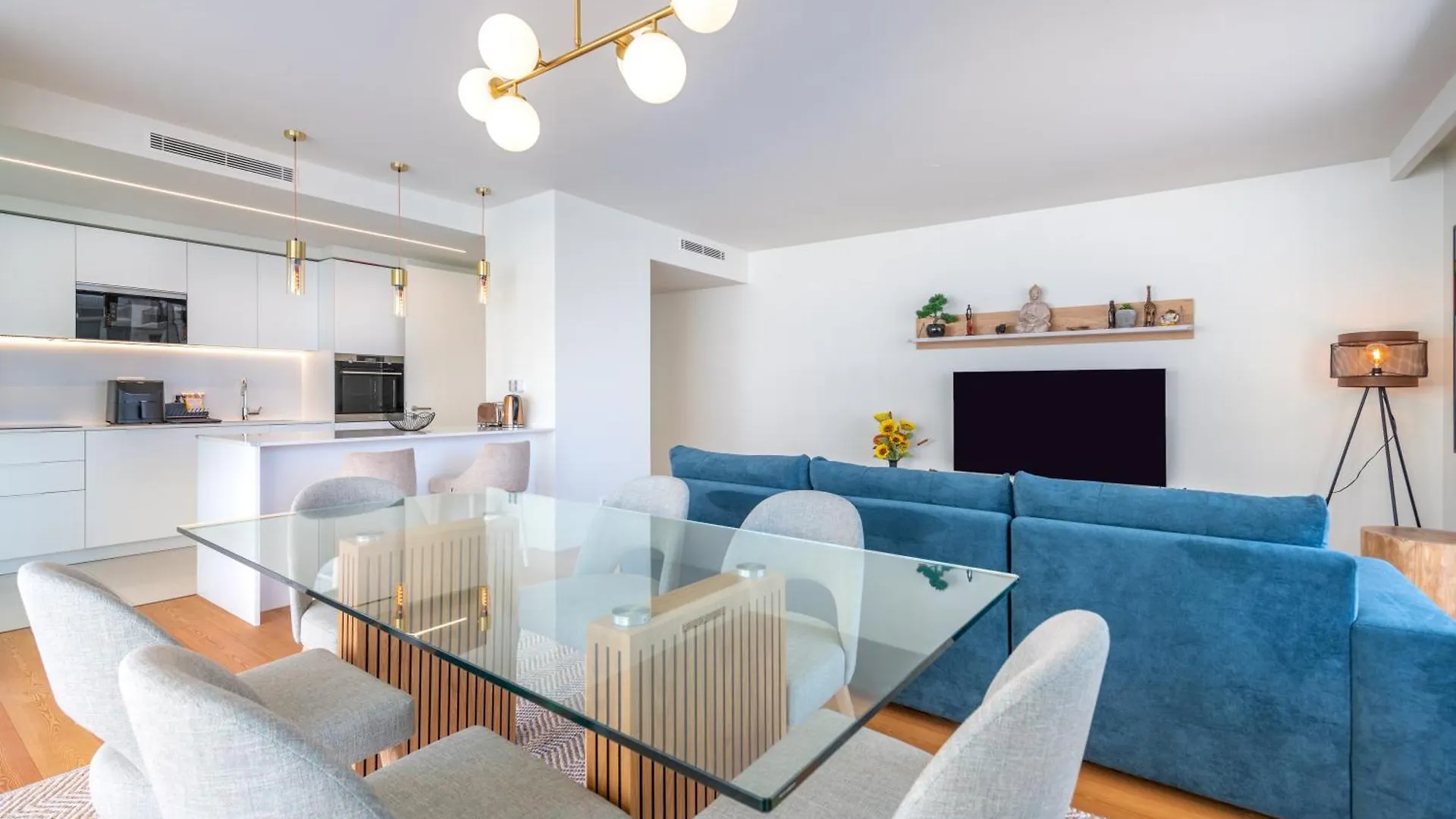 Bayline Condominium - Heated Indoor Swimming Pool - Spa - By Bedzy Armacao de Pera Apartment